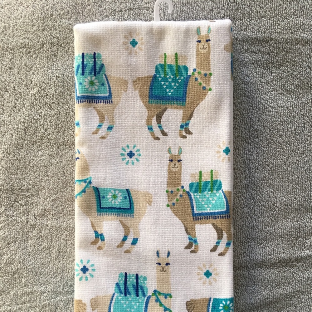 Alpaca? Lama? Dish towels